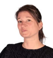 Mme Laura RENOUVEL