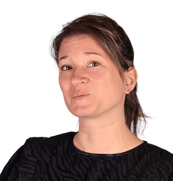 Mme Laura RENOUVEL